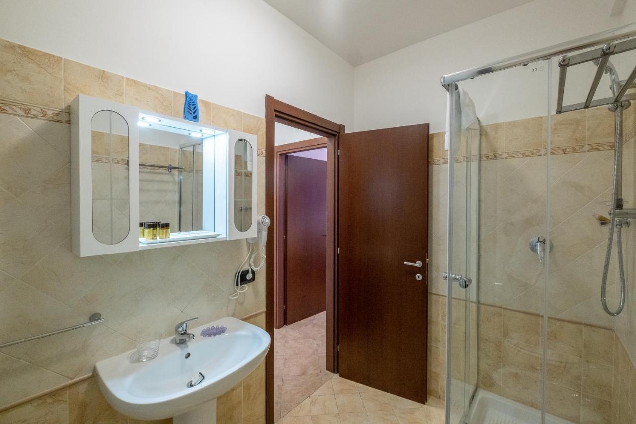 La Casa Di Lally Fiano Romano Bagian luar foto